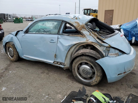 2012 Volkswagen Beetle 2.5L PZEV with VIN 3VWJP7AT7CM600921, listed as a Copart auction lot 83191424 with 0 mi miles and Salvage Title. Bid and sale history available at carsss.com. Image 2.