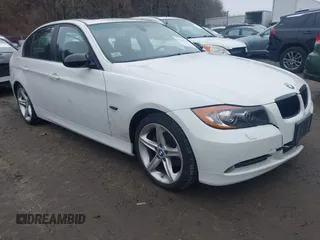 2007 BMW 3 Series 328xi with VIN WBAVC93537KZ71627, listed as a IAAI auction lot 41741138 with 133,578 mi miles. Bid and sale history available at carsss.com. Image 1.
