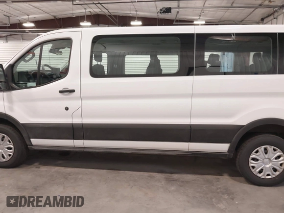 2024 Ford Transit Passenger XL with VIN 1FBAX2Y88RKA83401, listed as a IAAI auction lot 42159487 with 13,481 mi miles. Bid and sale history available at carsss.com. Image 14.