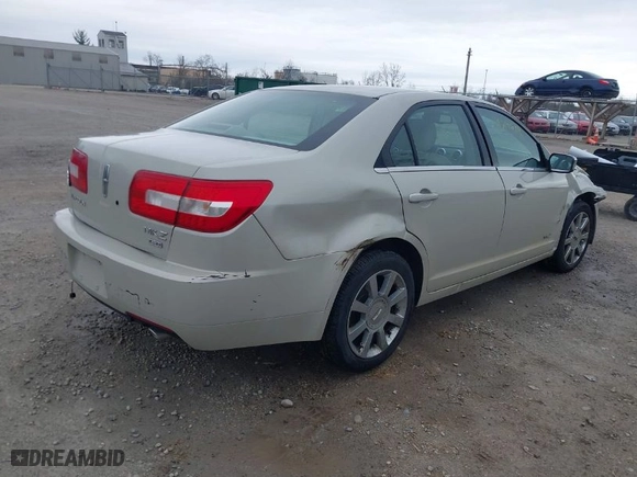 2007 Lincoln MKZ with VIN 3LNHM28T67R620942, listed as a IAAI auction lot 41929687 with 123,508 mi miles. Bid and sale history available at carsss.com. Image 4.