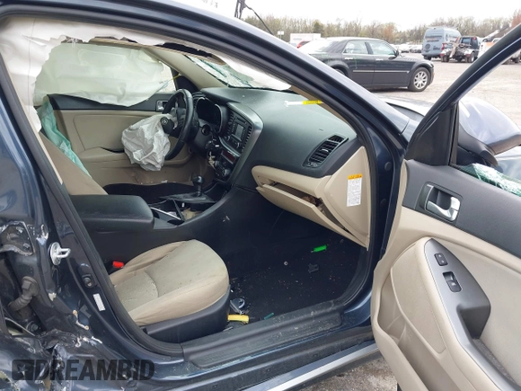 2015 Kia Optima with VIN KNAGM4AD4F5087986, listed as a IAAI auction lot 42037820 with 82,120 mi miles and . Bid and sale history available at DreamBid. Image 5.