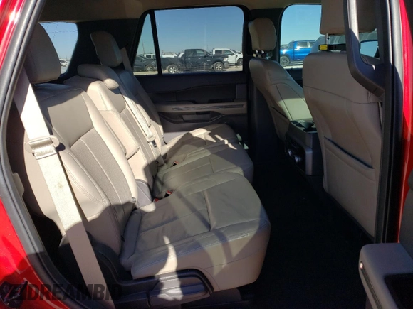 2020 Ford Expedition XLT with VIN 1FMJU1HT6LEA55679, listed as a Copart auction lot 84834984 with 95,117 mi miles and Clean Title. Bid and sale history available at carsss.com. Image 12.