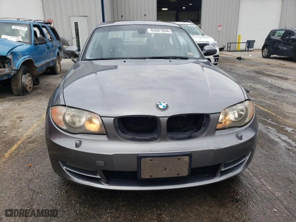 2009 BMW 1 Series 128i SULEV with VIN WBAUP93589VF48224, listed as a Copart auction lot 85687834 with 106,636 mi miles and Salvage Title. Bid and sale history available at carsss.com. Image 5.