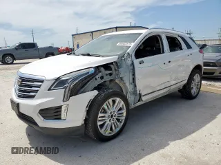 2018 Cadillac XT5 Premium Luxury AWD z VIN 1GYKNFRS7JZ239389, wystawiony jako Copart lot #56503575 z przebiegiem 137 222 mil mil oraz Szkoda całkowita • Salvage title. Historia ofert i sprzedaży dostępna na DreamBid. Obrazek 1.