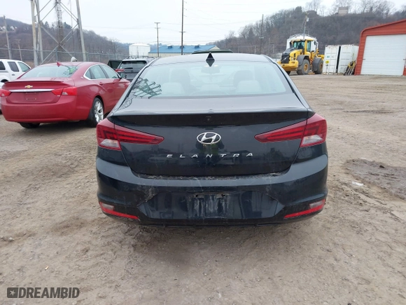 2020 Hyundai Elantra Value Edition with VIN 5NPD84LF4LH617572, listed as a IAAI auction lot 41535581 with 164,056 mi miles. Bid and sale history available at carsss.com. Image 17.