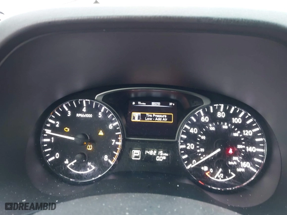2014 Nissan Pathfinder S with VIN 5N1AR2MM8EC722644, listed as a IAAI auction lot 41986680 with 147,215 mi miles. Bid and sale history available at carsss.com. Image 7.