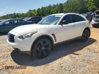 2015 Infiniti QX70 z VIN JN8CS1MW5FM481185, wystawiony jako Copart lot #52884555 z przebiegiem Nie podano mil oraz Szkoda całkowita • Salvage title. Historia ofert i sprzedaży dostępna na DreamBid. Obrazek 1.