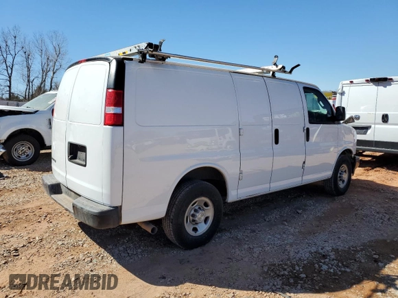 2021 Chevrolet Express Cargo with VIN 1GCWGAFP3M1233886, listed as a Copart auction lot 43017505 with Not provided miles and Salvage title. Bid and sale history available at DreamBid. Image 3.