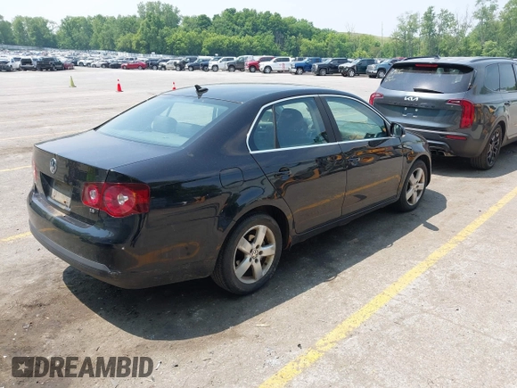 2008 Volkswagen Jetta SE with VIN 3VWRZ71K18M160304, listed as a IAAI auction lot 42484836 with 185,592 mi miles and . Bid and sale history available at DreamBid. Image 4.