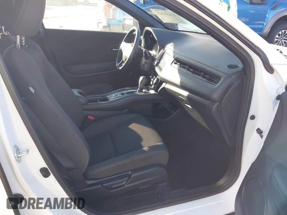2022 Honda HR-V Sport with VIN 3CZRU6H13NM753175, listed as a IAAI auction lot 41835302 with 32,748 mi miles. Bid and sale history available at carsss.com. Image 5.