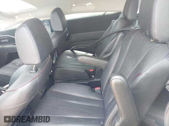 2014 Mazda 5 Grand Touring z VIN JM1CW2DL9E0171350, wystawiony jako IAAI lot #42113779 z przebiegiem 90 120 mil mil oraz . Historia ofert i sprzedaży dostępna na DreamBid. Obrazek 8.