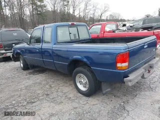 1997 Ford Ranger XL with VIN 1FTCR14U2VTA78677, listed as a IAAI auction lot 41584486 with 287,480 mi miles. Bid and sale history available at carsss.com. Image 3.