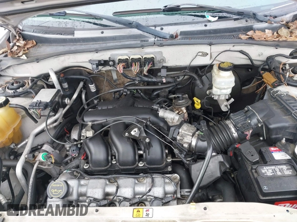 2007 Ford Escape XLT with VIN 1FMYU03197KB80133, listed as a IAAI auction lot 41084715 with 185,132 mi miles and . Bid and sale history available at DreamBid. Image 10.