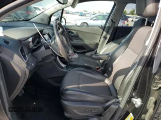 2021 Chevrolet Trax LT z VIN KL7CJLSB2MB317666, wystawiony jako Copart lot #61003525 z przebiegiem 75 754 mil mil oraz Nie do naprawy • Non repairable. Historia ofert i sprzedaży dostępna na DreamBid. Obrazek 7.