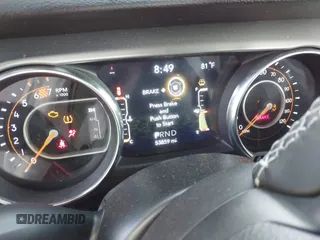 2021 Jeep Wrangler Unlimited Sport S z VIN 1C4HJXDN6MW685705, wystawiony jako IAAI lot #42344146 z przebiegiem 53 859 mil mil oraz . Historia ofert i sprzedaży dostępna na DreamBid. Obrazek 7.
