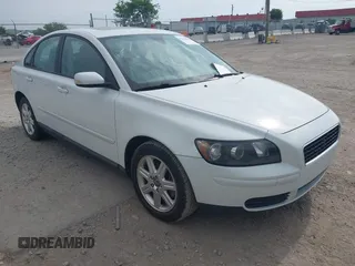 2006 Volvo S40 2.4L z VIN YV1MS382X62188262, wystawiony jako IAAI lot #42384063 z przebiegiem 85 285 mil mil oraz . Historia ofert i sprzedaży dostępna na DreamBid. Obrazek 1.