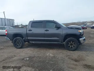 2018 Toyota Tundra 4WD SR5 with VIN 5TFDY5F14JX770184, listed as a IAAI auction lot 41303833 with 93,878 mi miles. Bid and sale history available at carsss.com. Image 13.