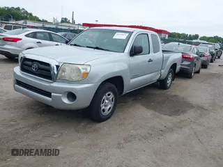 2006 Toyota Tacoma z VIN 5TETX22N26Z178272, wystawiony jako IAAI lot #42359672 z przebiegiem 414 561 mil mil oraz . Historia ofert i sprzedaży dostępna na DreamBid. Obrazek 2.