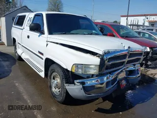 1999 Dodge Ram 2500 with VIN 1B7KC236XXJ533327, listed as a IAAI auction lot 41885482 with 178,937 mi miles. Bid and sale history available at carsss.com. Image 1.
