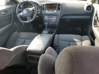 2013 Nissan Maxima S z VIN 1N4AA5AP8DC821836, wystawiony jako Copart lot #55088585 z przebiegiem 128 209 mil mil oraz Szkoda całkowita • Salvage title. Historia ofert i sprzedaży dostępna na DreamBid. Obrazek 8.