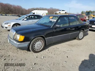 1993 Mercedes-Benz 300 with VIN WDBEB28E6PB878265, listed as a Copart auction lot 50939465 with 229,635 mi miles and Clean Title. Bid and sale history available at DreamBid. Image 1.