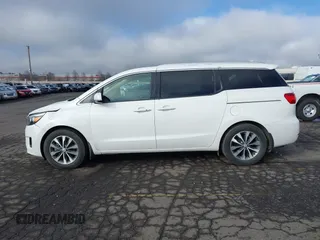2016 Kia Sedona EX with VIN KNDMC5C14G6170086, listed as a IAAI auction lot 41736246 with 82,556 mi miles. Bid and sale history available at carsss.com. Image 14.