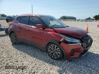 2024 Nissan Kicks SV z VIN 3N1CP5CV0RL521218, wystawiony jako Copart lot #56801265 z przebiegiem 128 784 mil mil oraz Szkoda całkowita • Salvage title. Historia ofert i sprzedaży dostępna na DreamBid. Obrazek 4.