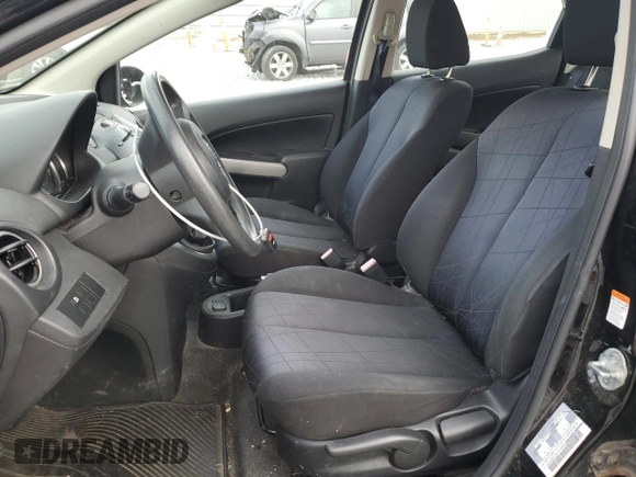 2011 Mazda 2 Touring z VIN JM1DE1HY2B0114734, wystawiony jako Copart lot #86430934 z przebiegiem 123 265 mil mil oraz Czysty tytuł • Clean title. Historia ofert i sprzedaży dostępna na DreamBid. Obrazek 7.