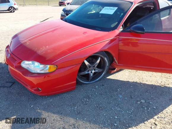 2004 Chevrolet Monte Carlo SS with VIN 2G1WX12K649294292, listed as a IAAI auction lot 41029868 with 180,616 mi miles. Bid and sale history available at carsss.com. Image 6.