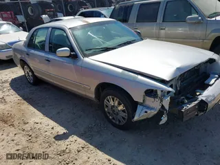 2007 Mercury Grand Marquis GS with VIN 2MEFM74V37X631638, listed as a IAAI auction lot 41800217 with 1 mi miles. Bid and sale history available at carsss.com. Image 1.