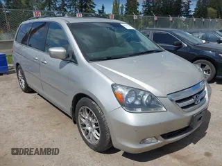 2006 Honda Odyssey TOURING with VIN 5FNRL38806B000049, listed as a IAAI auction lot 42095336 with 218,584 mi miles. Bid and sale history available at carsss.com. Image 1.