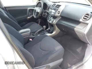 2006 Toyota RAV4 Sport with VIN JTMZK32V666001770, listed as a IAAI auction lot 41763306 with 195,448 mi miles. Bid and sale history available at carsss.com. Image 5.