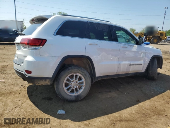 2020 Jeep Grand Cherokee Laredo E z VIN 1C4RJFAGXLC327107, wystawiony jako Copart lot #57259795 z przebiegiem 27 217 mil mil oraz Szkoda całkowita • Salvage title. Historia ofert i sprzedaży dostępna na DreamBid. Obrazek 3.