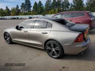 2019 Volvo S60 Inscription with VIN 7JRA22TLXKG001331, listed as a Copart auction lot 75882814 with 87,685 mi miles and Salvage Title. Bid and sale history available at carsss.com. Image 2.
