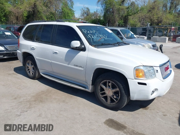 2008 GMC Envoy Denali with VIN 1GKET63M482171059, listed as a IAAI auction lot 42109163 with 173,415 mi miles. Bid and sale history available at carsss.com. Image 1.