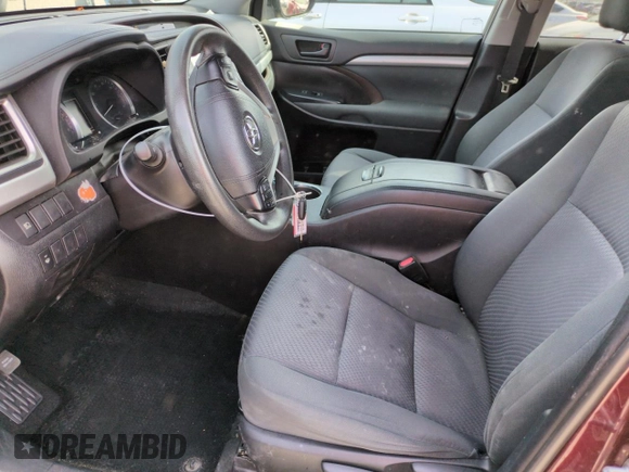 2019 Toyota Highlander LE with VIN 5TDBZRFH1KS957737, listed as a Copart auction lot 54058835 with 112,829 mi miles and Salvage title. Bid and sale history available at DreamBid. Image 7.