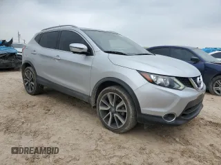 2017 Nissan Rogue SL with VIN JN1BJ1CP4HW031123, listed as a Copart auction lot 51189205 with 44,720 mi miles and Clean title. Bid and sale history available at DreamBid. Image 4.