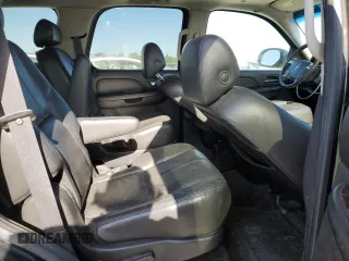 2007 GMC Yukon Denali z VIN 1GKFK63877J235917, wystawiony jako Copart lot #57445735 z przebiegiem 253 961 mil mil oraz Czysty tytuł • Clean title. Historia ofert i sprzedaży dostępna na DreamBid. Obrazek 11.