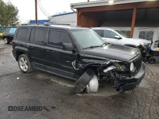 2016 Jeep Patriot Latitude z VIN 1C4NJRFB6GD500473, wystawiony jako Copart lot #54209335 z przebiegiem 157 945 mil mil oraz Szkoda całkowita • Salvage title. Historia ofert i sprzedaży dostępna na DreamBid. Obrazek 4.