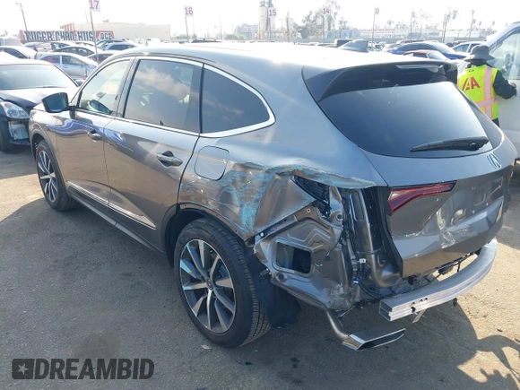2025 Acura MDX Technology with VIN 5J8YD9H43SL000421, listed as a IAAI auction lot 41470306 with 17,143 mi miles and . Bid and sale history available at DreamBid. Image 3.