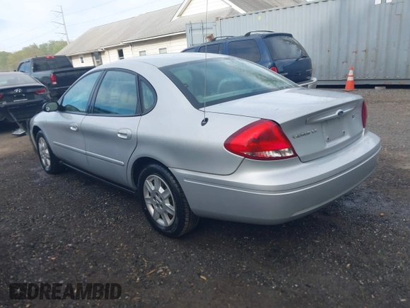 2004 Ford Taurus z VIN 1FAFP52224G180277, wystawiony jako IAAI lot #42091016 z przebiegiem 43 629 mil mil oraz . Historia ofert i sprzedaży dostępna na DreamBid. Obrazek 3.