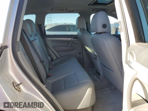 2004 Porsche Cayenne with VIN WP1AA29P54LA21975, listed as a Copart auction lot 88921045 with 119,705 mi miles and Clean Title. Bid and sale history available at carsss.com. Image 11.