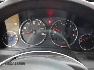 2011 Jeep Liberty Sport Jet z VIN 1J4PN2GK5BW531790, wystawiony jako IAAI lot #42333380 z przebiegiem 179 835 mil mil oraz . Historia ofert i sprzedaży dostępna na DreamBid. Obrazek 7.
