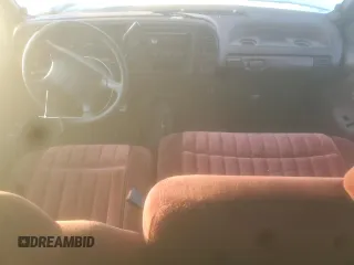 1995 GMC Sierra 1500 z VIN 2GTEK19KXS1504198, wystawiony jako Copart lot #87508215 z przebiegiem 3 210 847 mil mil oraz Szkody całkowita. Historia ofert i sprzedaży dostępna na DreamBid. Obrazek 8.