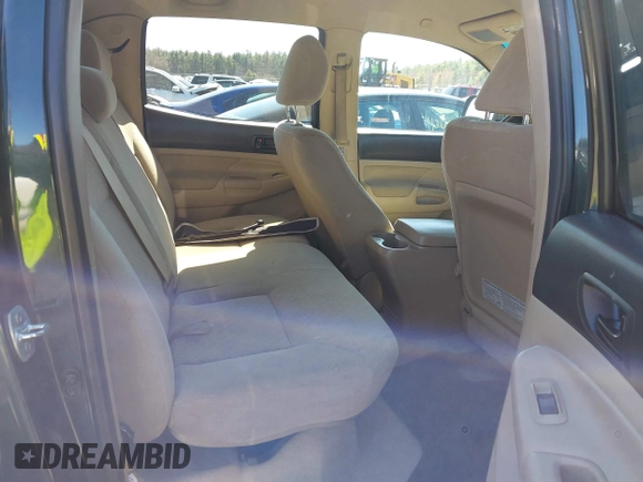 2011 Toyota Tacoma with VIN 3TMLU4EN9BM069511, listed as a IAAI auction lot 41982776 with 126,948 mi miles and . Bid and sale history available at DreamBid. Image 8.