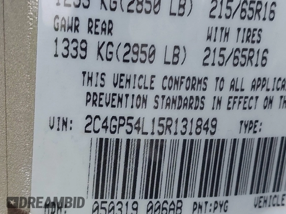 2005 Chrysler Town & Country Touring with VIN 2C4GP54L15R131849, listed as a IAAI auction lot 41933389 with 276,344 mi miles. Bid and sale history available at carsss.com. Image 9.