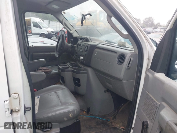 2011 Ford Econoline Cargo Commercial с VIN 1FTNE1EW6BDA91118, выставлен на аукционе IAAI как лот 42266567 с пробегом 236 783 миль миль и . История ставок и продаж доступна на DreamBid. Изображение 5.