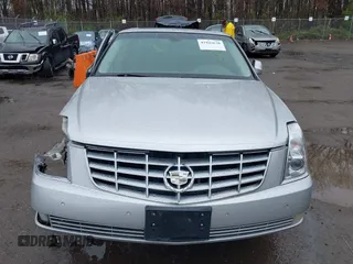 2011 Cadillac DTS Luxury Collection z VIN 1G6KD5E6XBU107790, wystawiony jako IAAI lot #41943638 z przebiegiem 150 543 mil mil oraz . Historia ofert i sprzedaży dostępna na DreamBid. Obrazek 12.