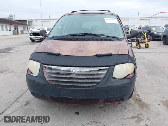 2007 Chrysler Town & Country LWB Touring with VIN 2A4GP54L97R294178, listed as a IAAI auction lot 41326629 with 251,055 mi miles. Bid and sale history available at carsss.com. Image 12.