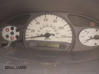 2000 Toyota ECHO z VIN JTDAT1237Y0048597, wystawiony jako IAAI lot #42120794 z przebiegiem 182 312 mil mil oraz . Historia ofert i sprzedaży dostępna na DreamBid. Obrazek 7.
